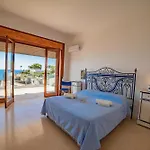 Giulia Sea View